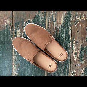 Women’s ugg mules size 9